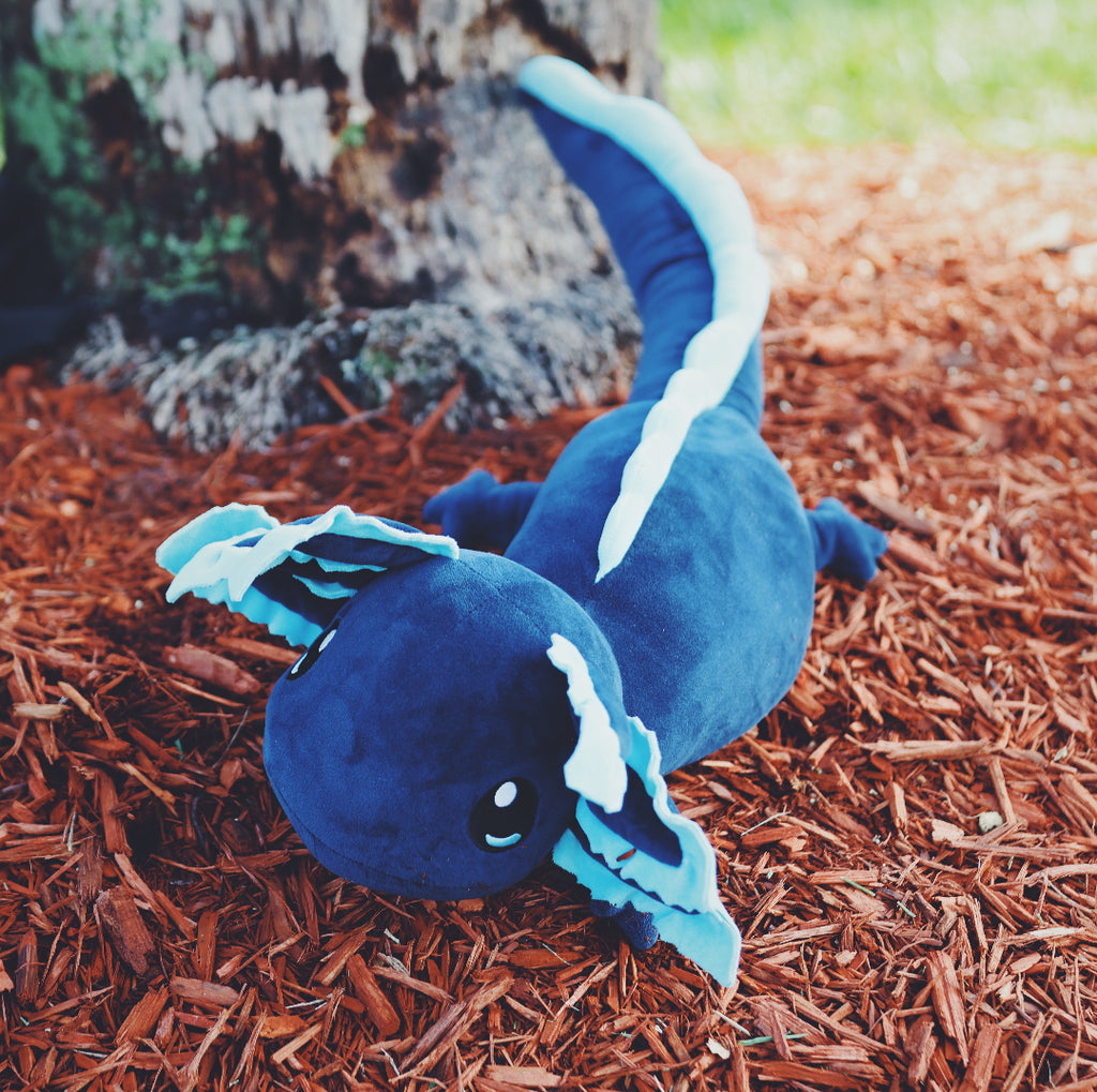 [PRE-ORDER] 4lb Weighted Realistic Axolotl Plush - Blue (1.8kg)