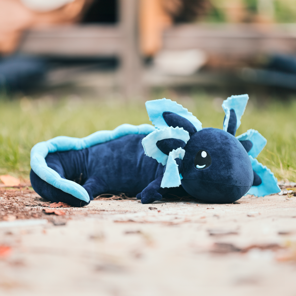 [PRE-ORDER] 4lb Weighted Realistic Axolotl Plush - Blue (1.8kg)