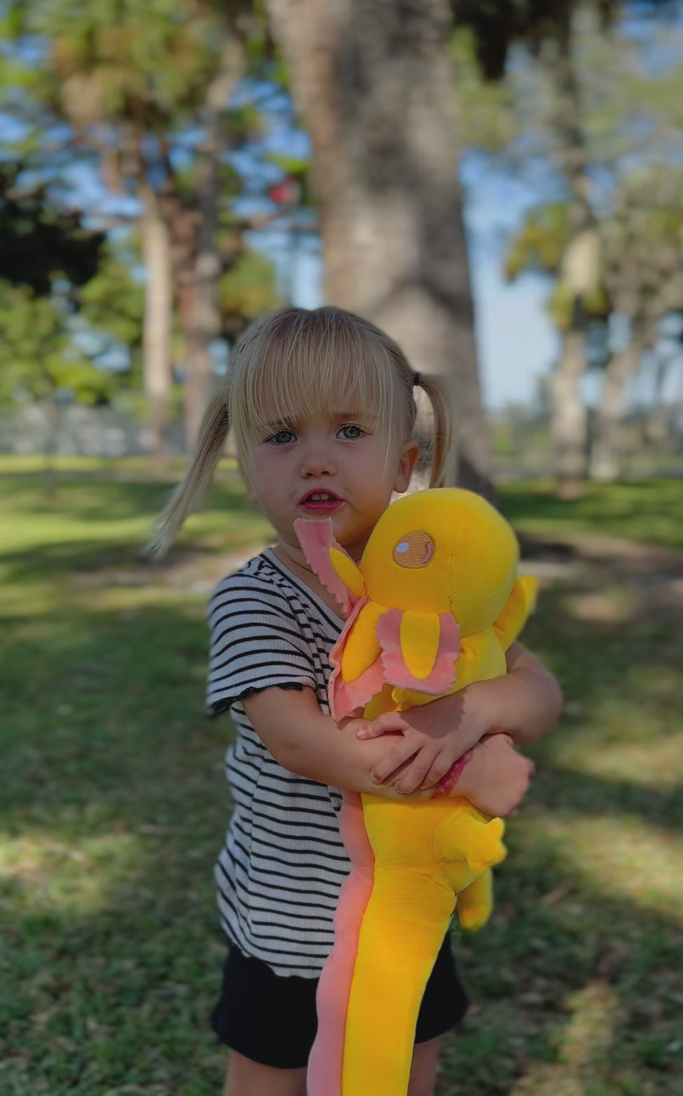 Yellow Weighted Realistic Axolotl Plush - 2lbs (0.9kg)